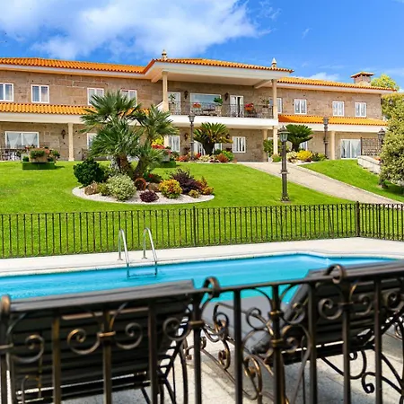 Bed & Breakfast Elegancia & Carros