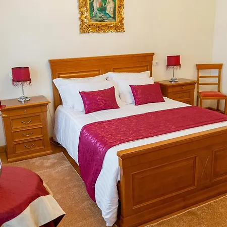 Bed and breakfast Elegancia & Carros