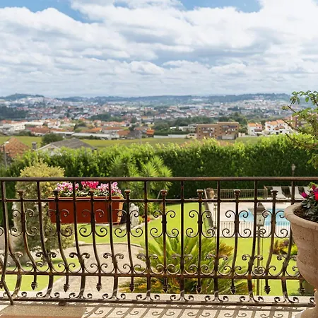 Elegancia & Carros לינה וארוחת בוקר