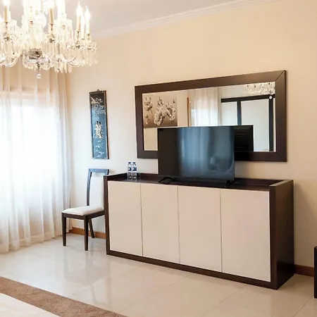 فندق مبيت وإفطار Elegancia & Carros
