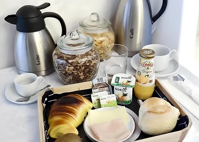 Elegancia & Carros فندق مبيت وإفطار 4*