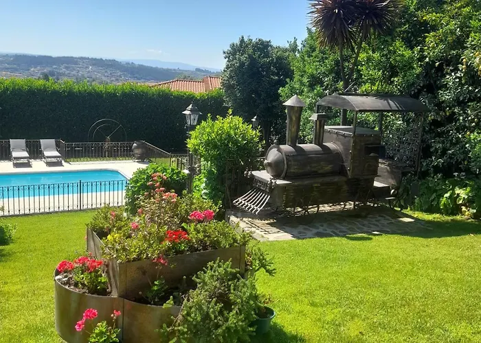 Elegancia & Carros Bed & Breakfast