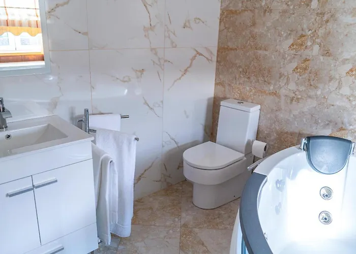 Bed & Breakfast Elegancia & Carros