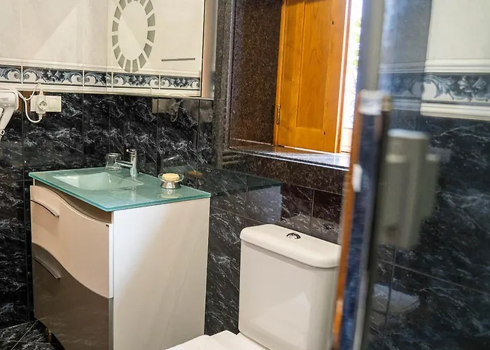 Bed & Breakfast Elegancia & Carros Penamaior