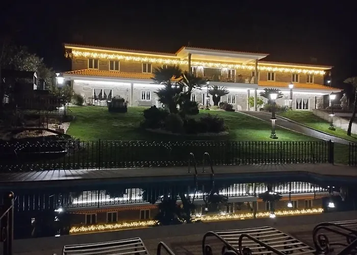 فندق مبيت وإفطار Elegancia & Carros Penamaior