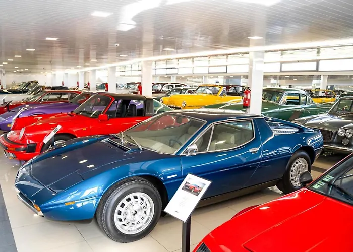 Elegancia & Carros فندق مبيت وإفطار