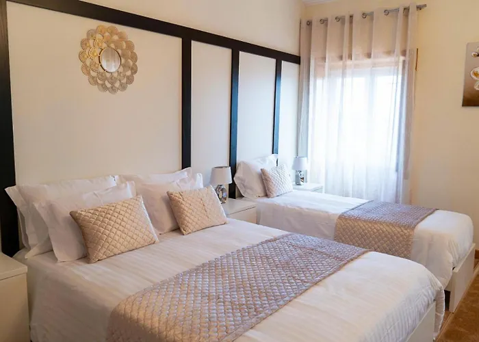 Elegancia & Carros فندق مبيت وإفطار Penamaior