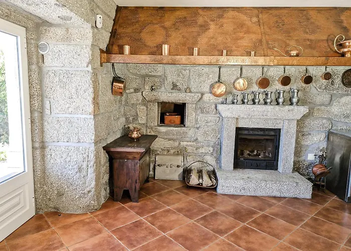 Elegancia & Carros Bed & Breakfast 4*