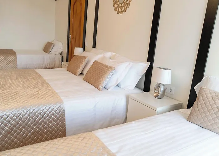 Elegancia & Carros Bed & Breakfast Penamaior